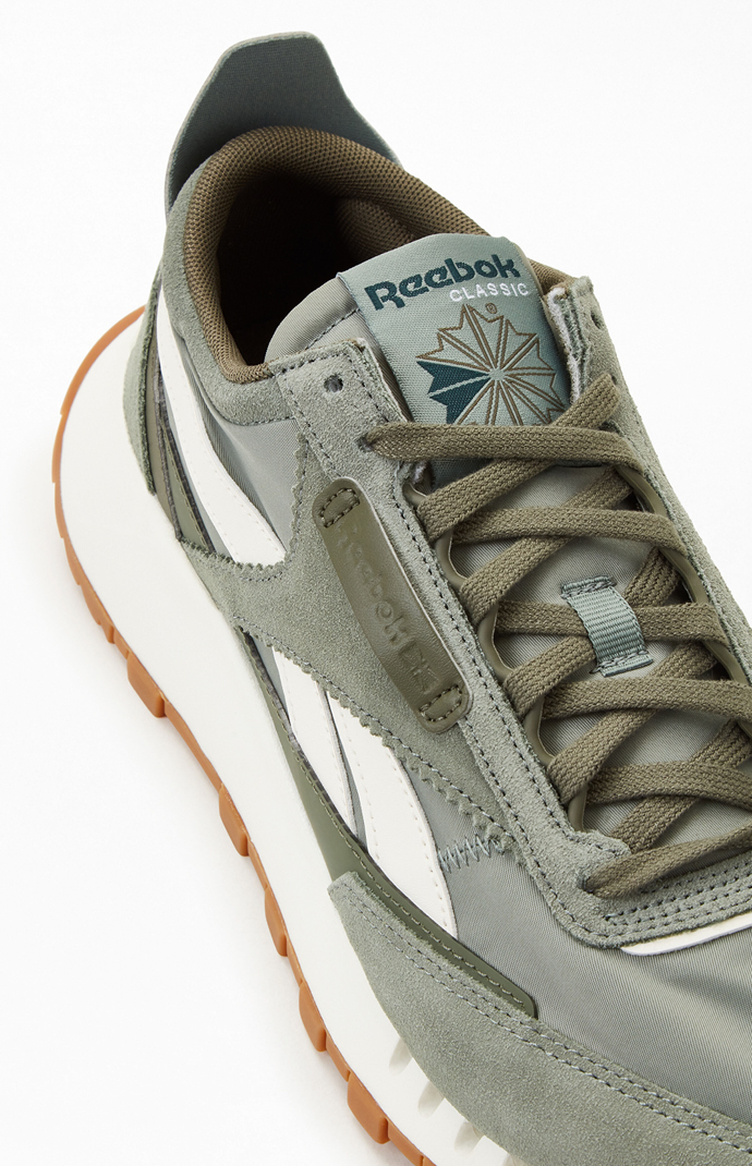 reebok vert