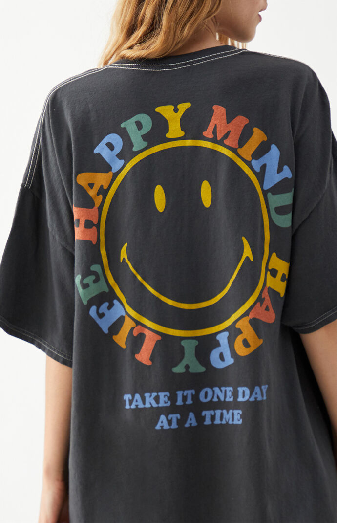 x Smiley Happy Mind T-Shirt