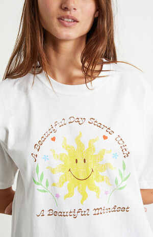 Beautiful Day Oversized T-Shirt image number 2