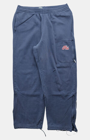 2000s Nike Sweat Pants image number 1