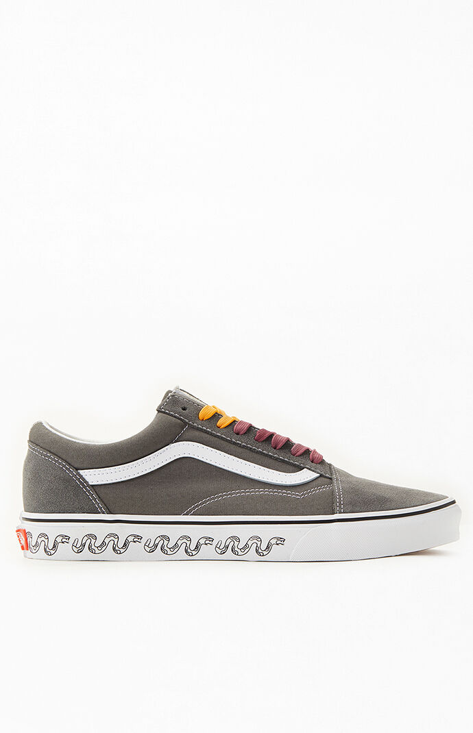 Pacsun vans old skool top