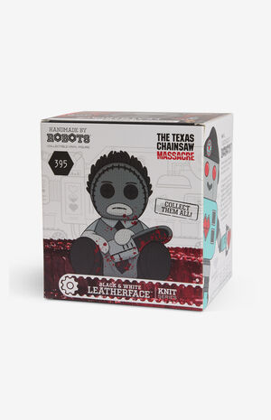 The Texas Chainsaw Massacre Black & White Bloody Leatherface 395 Knit Series Vinyl Figure image number 6