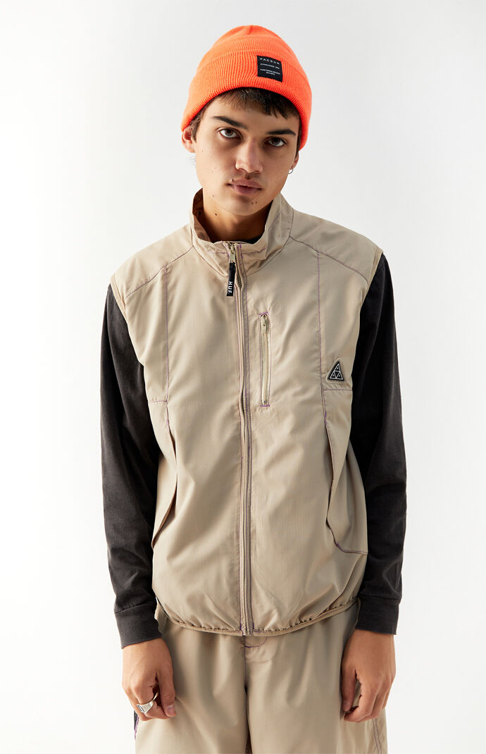 Peak Contrast Vest