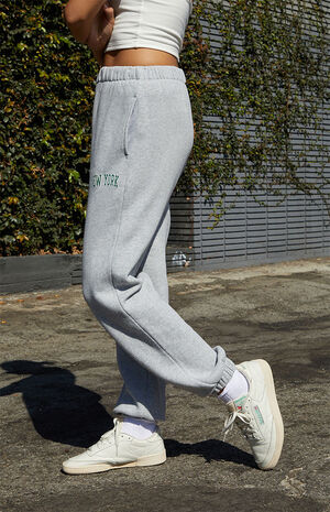 Heather Grey New York Rosa Sweatpants image number 3