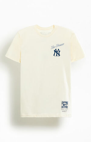NY Yankees Classic T-Shirt image number 2