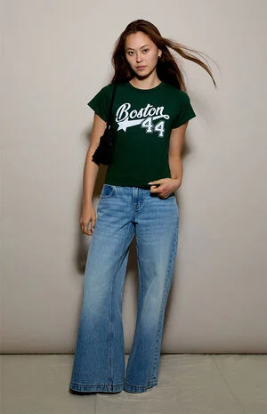 Boston 44 Relaxed T-Shirt image number 1