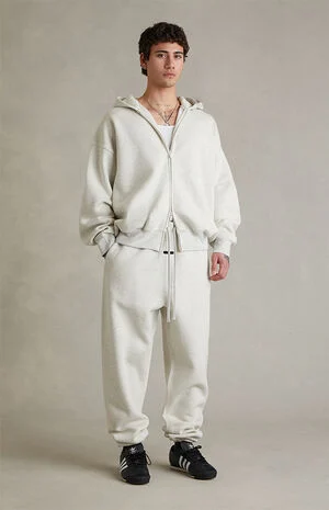 Oatmeal Heather Signature Classic Sweatpants image number 2