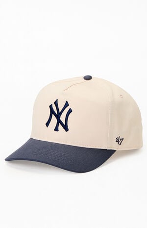 White & Navy NY Yankees Two-Tone Hitch Snapback Hat image number 4