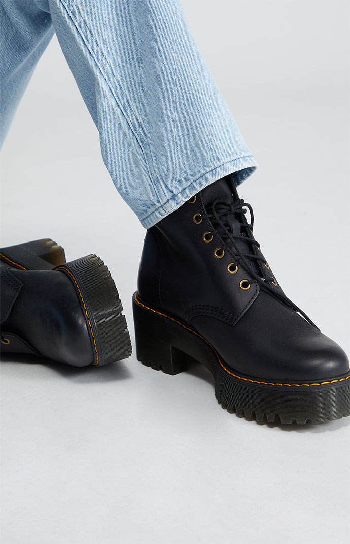 flauw Dalset Dan Dr Martens Women's Shriver High Boots | PacSun