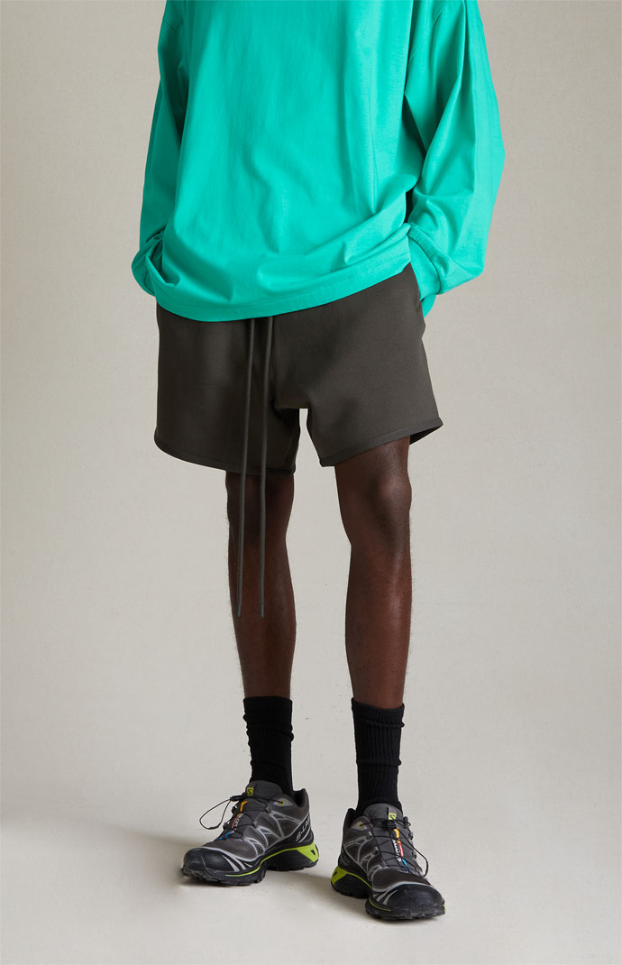 [ KEDS ]★ESSENTIAL SWEAT SHORTS Playful Godhead Print Regular Fit Sweat Shorts – EVISU