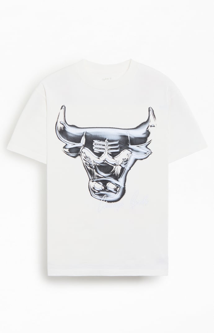 Chase B x NBA Chicago Bulls Logo T-Shirt | PacSun
