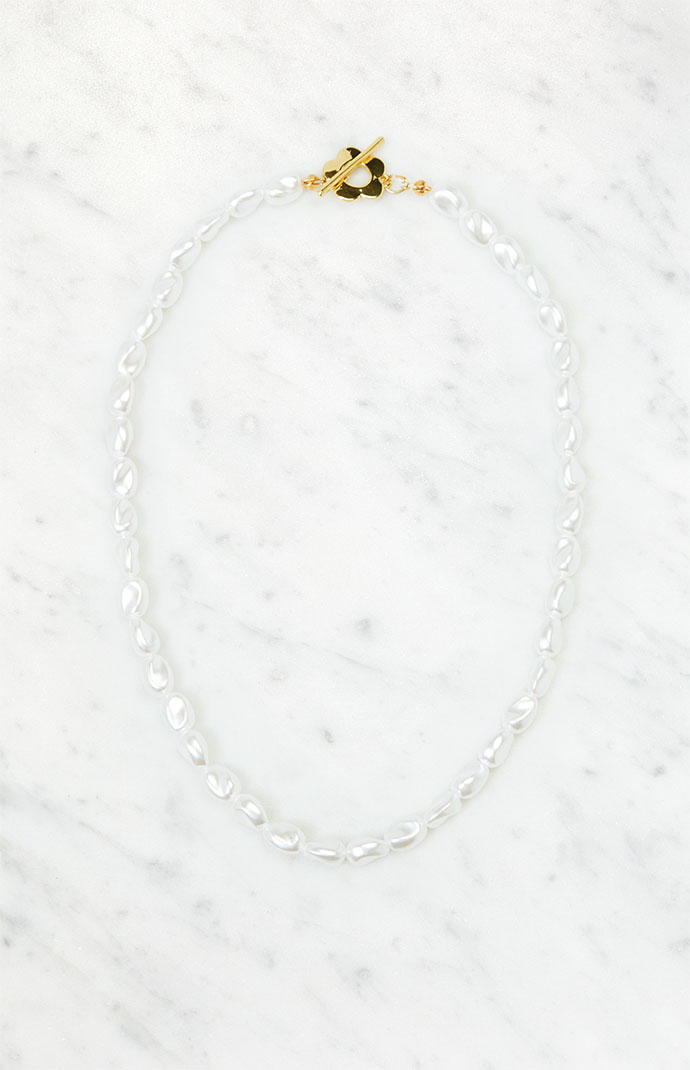 Pearl shop daisy necklace