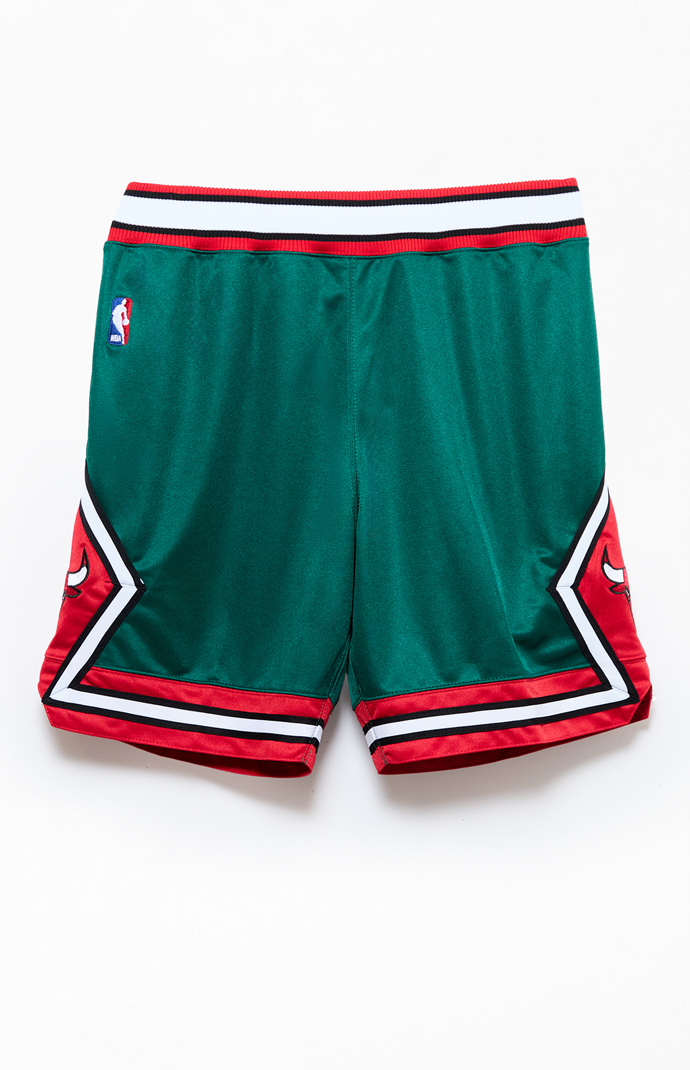 Mitchell & Ness NBA Chicago Bulls Mesh Shorts | Pacsun
