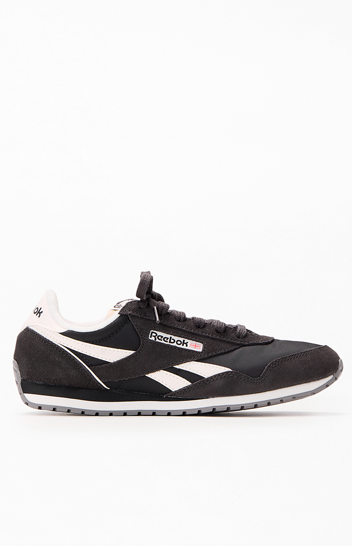 Reebok Women s Black Classic AZ Sneakers Size 7.5