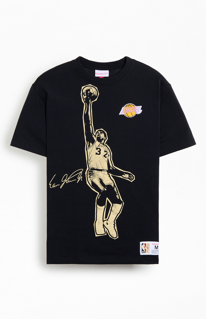 ★Mitchell & Ness Lakers Shaq Blockbuster T-Shirt 関税込★ Mitchell & Ness Lakers Shaq Blockbuster T-Shirt | PacSun
