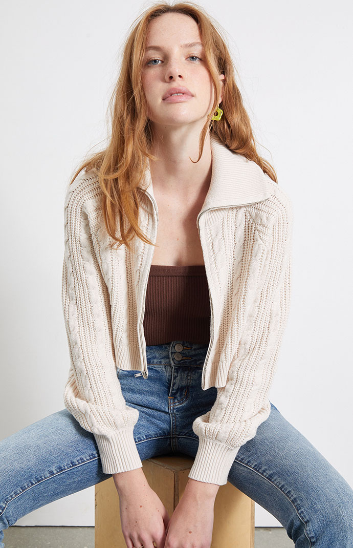 La hearts on sale cable stitch cardigan