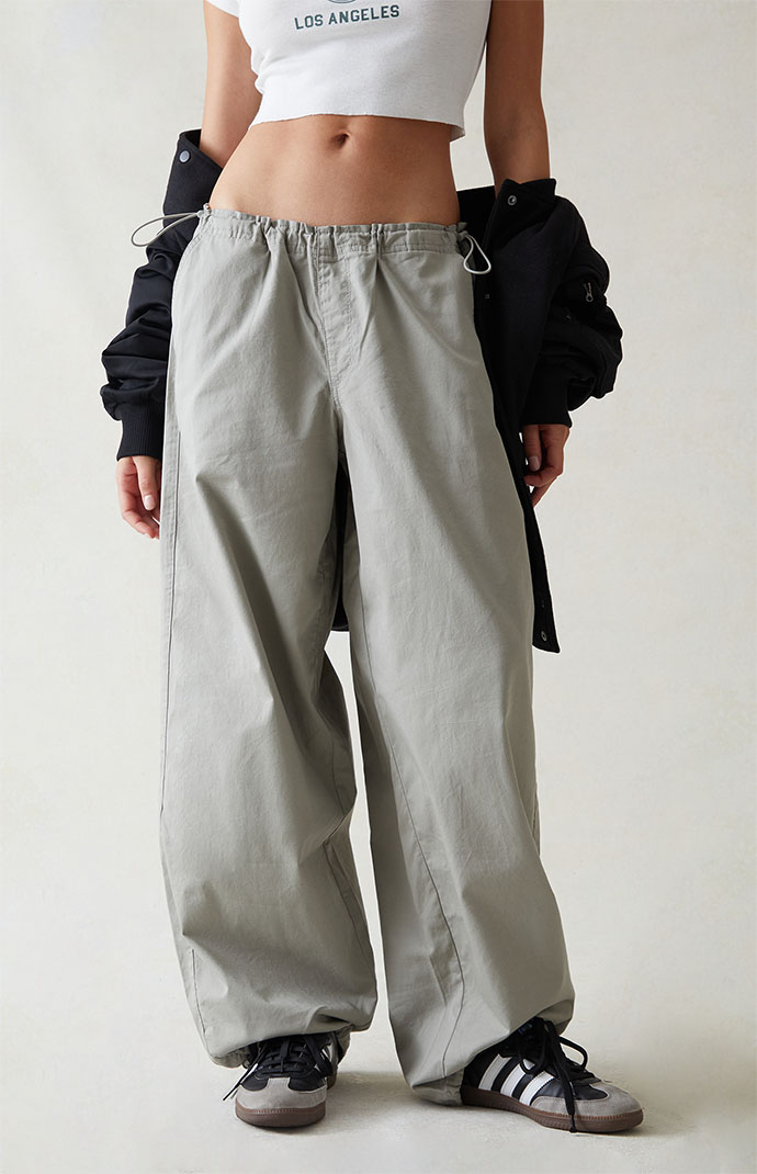 tt  25AW新品 Parachute Tuck Pants tt 25AW新品 Parachute Tuck Pants tt 25AW新品 Parachute Tuck Pants