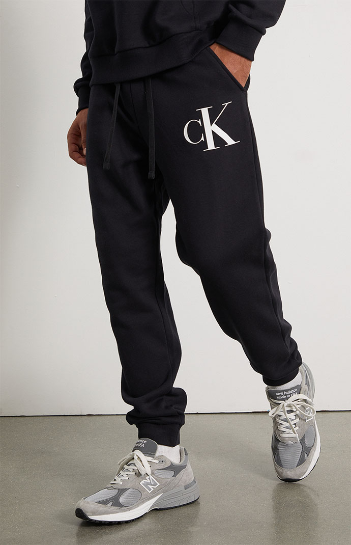 Calvin Klein Men's Monogram Logo Fleece Joggers