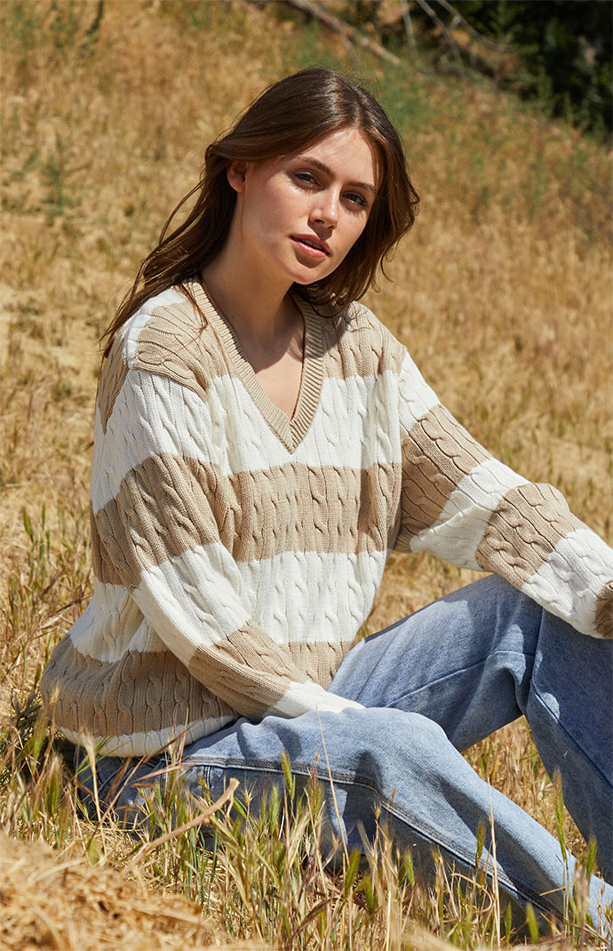 V-Neck Cable Knit Sweater | PacSun