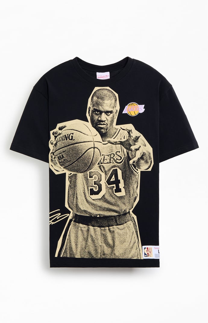 ★Mitchell & Ness Lakers Shaq Blockbuster T-Shirt 関税込★ Mitchell & Ness Lakers Shaq Blockbuster T-Shirt | PacSun