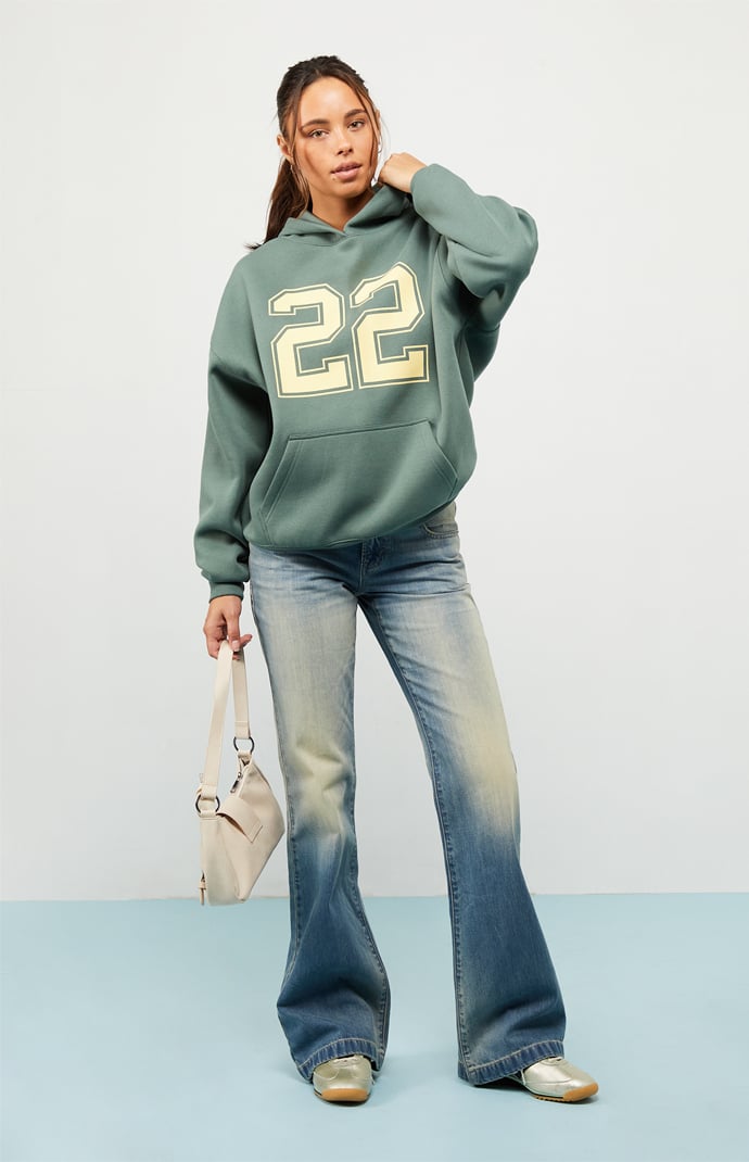 LA Hearts 22 Hoodie | Pacsun